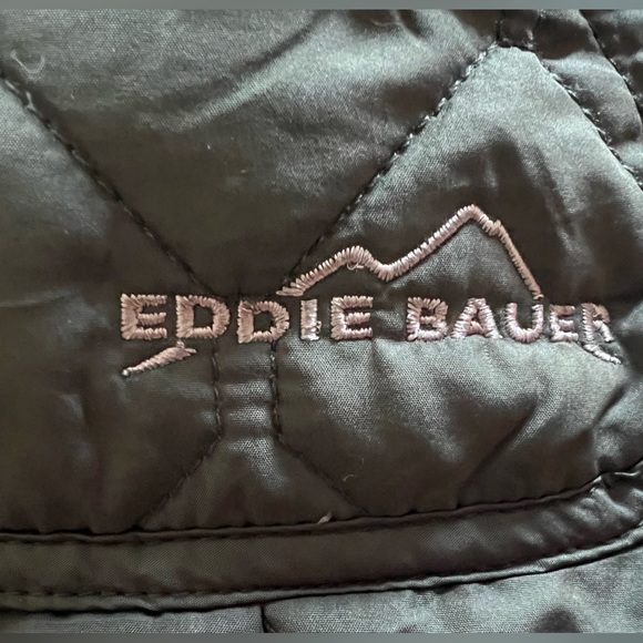 Eddie Bauer | Women’s Quilted Puffer Jacket - Picture 6 of 7